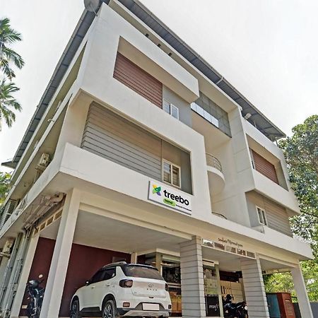 Guruvāyūr Sreepathi Nirmalyam 400 Mts From Guruvayoor Temple酒店 外观 照片